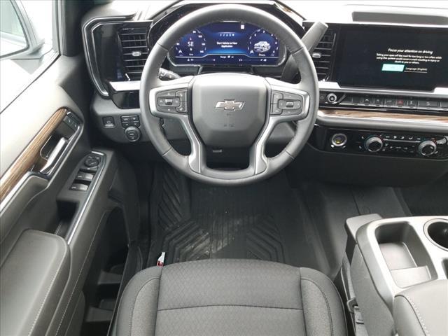 new 2022 Chevrolet Silverado 1500 car, priced at $57,805