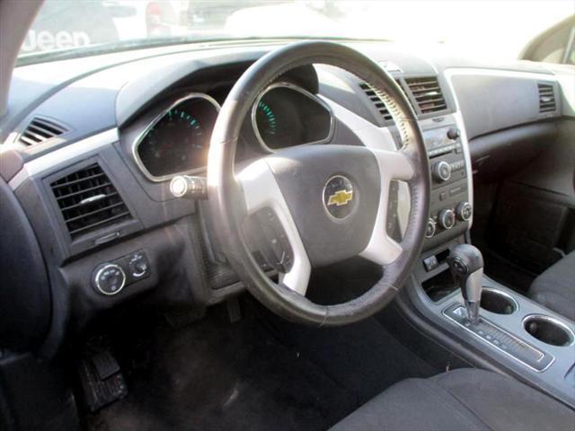 used 2011 Chevrolet Traverse car, priced at $3,495