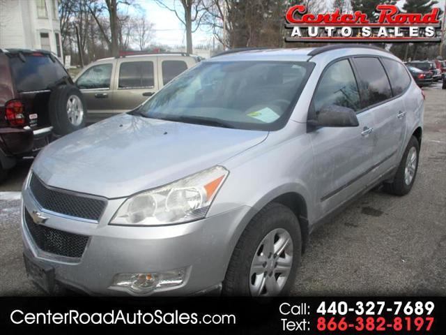 used 2011 Chevrolet Traverse car, priced at $3,495