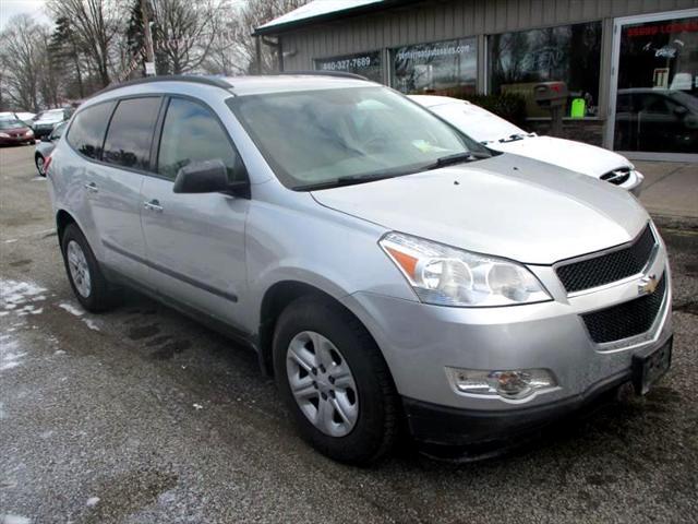 used 2011 Chevrolet Traverse car, priced at $3,495