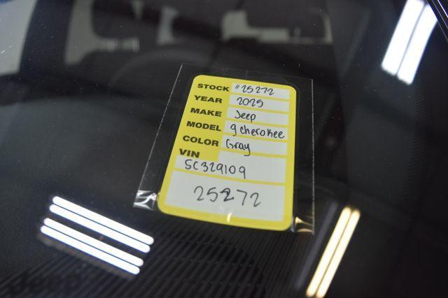 new 2025 Jeep Grand Cherokee car, priced at $41,318