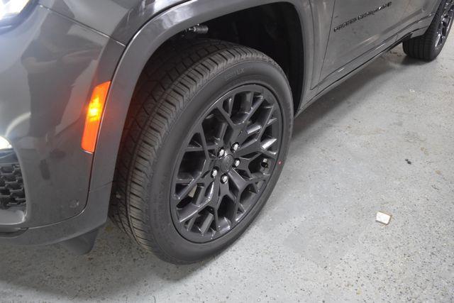 new 2025 Jeep Grand Cherokee car, priced at $62,882