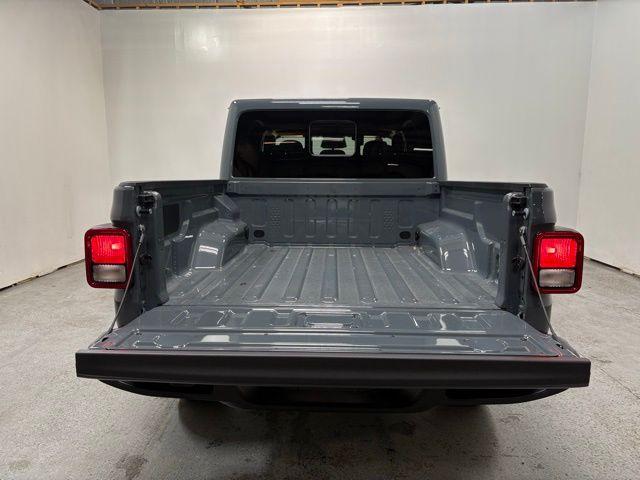 new 2026 Jeep Gladiator car, priced at $49,522