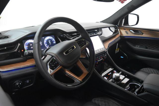new 2025 Jeep Grand Cherokee car, priced at $62,373