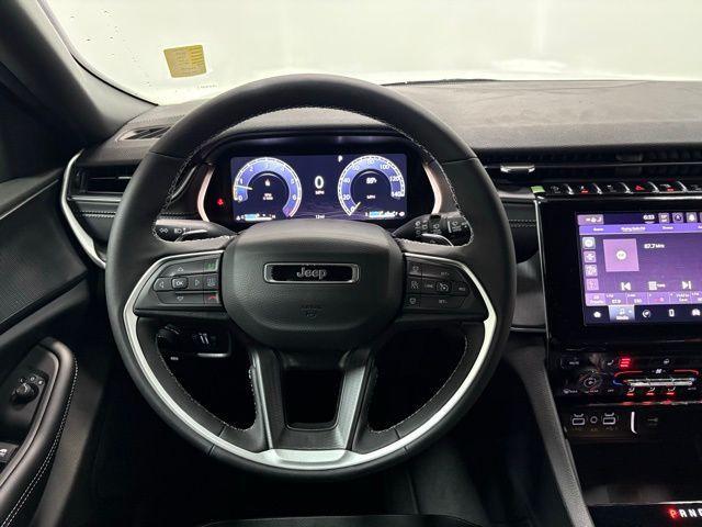 new 2025 Jeep Grand Cherokee car, priced at $44,048