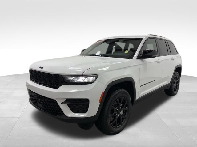 new 2025 Jeep Grand Cherokee car, priced at $44,048