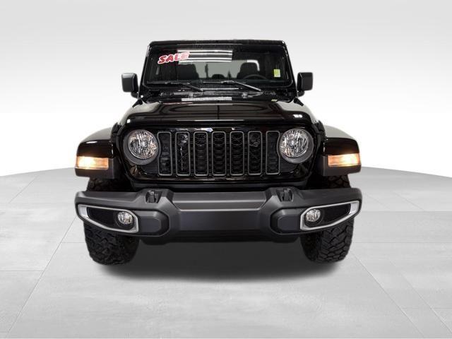 new 2025 Jeep Gladiator car, priced at $47,548