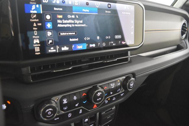 new 2025 Jeep Gladiator car, priced at $60,915