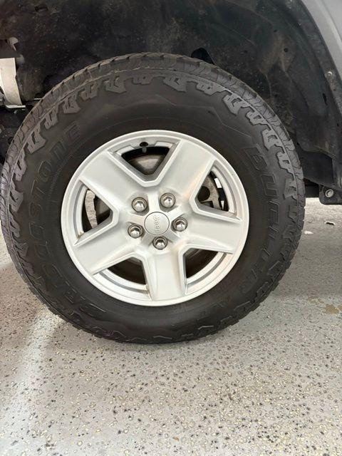 used 2023 Jeep Gladiator car, priced at $29,988