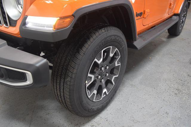 new 2025 Jeep Wrangler car, priced at $59,121