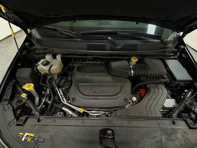used 2025 Chrysler Pacifica car, priced at $40,988