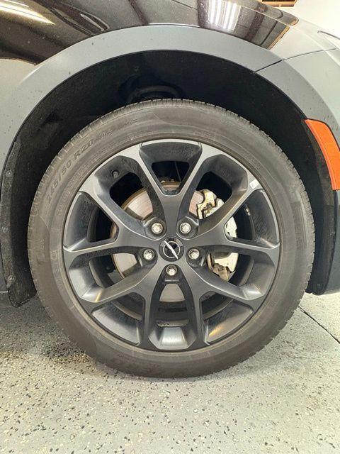 used 2025 Chrysler Pacifica car, priced at $40,988