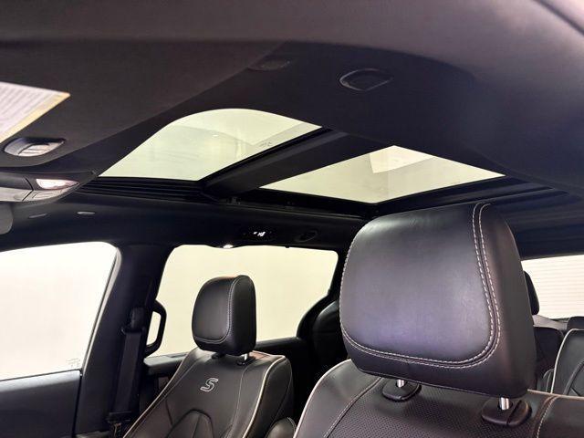 used 2025 Chrysler Pacifica car, priced at $40,988