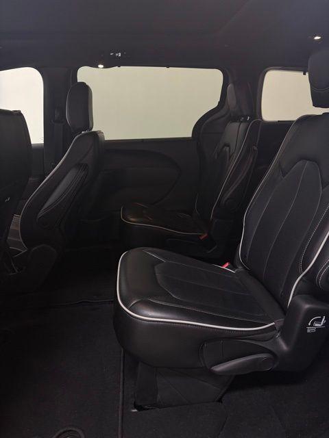 used 2025 Chrysler Pacifica car, priced at $40,988