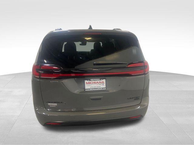 new 2025 Chrysler Pacifica car, priced at $56,782