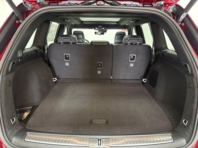 new 2025 Jeep Grand Cherokee car, priced at $60,098