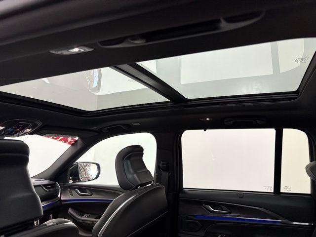 new 2025 Jeep Grand Cherokee car, priced at $60,098