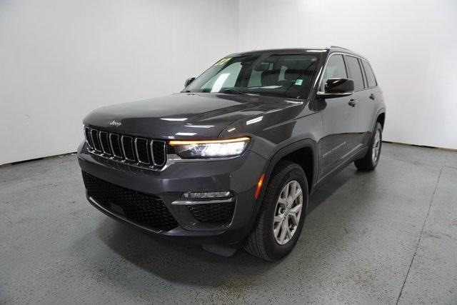 used 2022 Jeep Grand Cherokee car, priced at $32,791