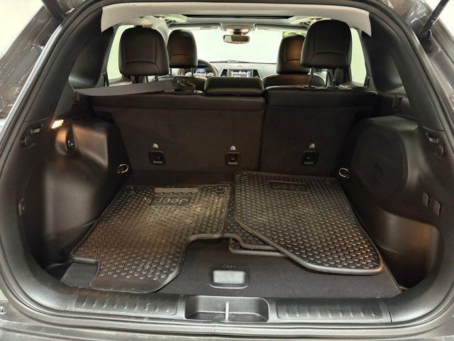 used 2023 Jeep Cherokee car, priced at $29,988