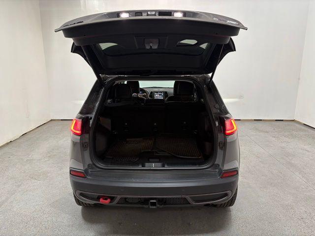 used 2023 Jeep Cherokee car, priced at $29,988