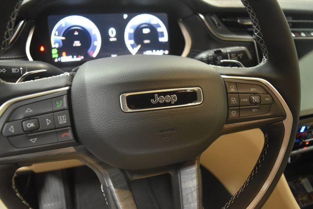 new 2025 Jeep Grand Cherokee car, priced at $51,502