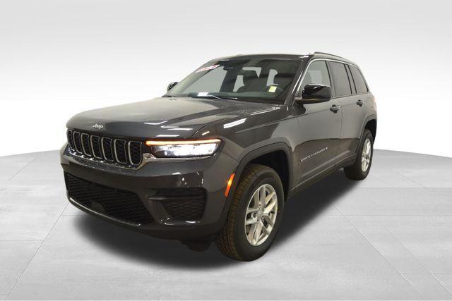 new 2025 Jeep Grand Cherokee car, priced at $42,282