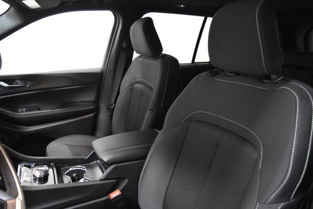 new 2025 Jeep Grand Cherokee car, priced at $42,282