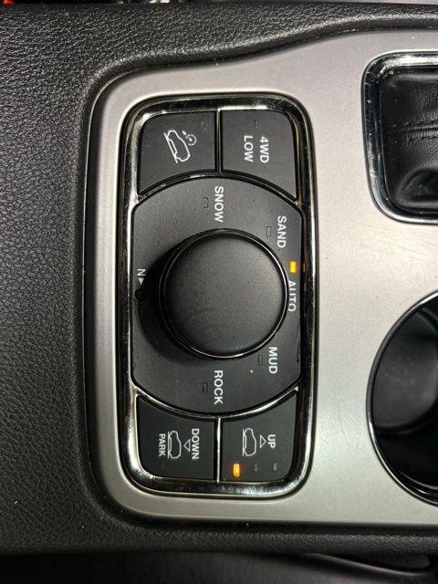 used 2021 Jeep Grand Cherokee car, priced at $30,988