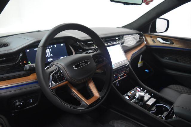 new 2025 Jeep Grand Cherokee car, priced at $65,332