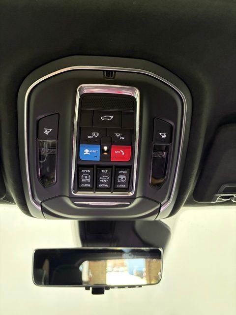 new 2025 Jeep Grand Cherokee car, priced at $68,374