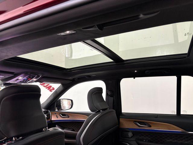 new 2025 Jeep Grand Cherokee car, priced at $68,374