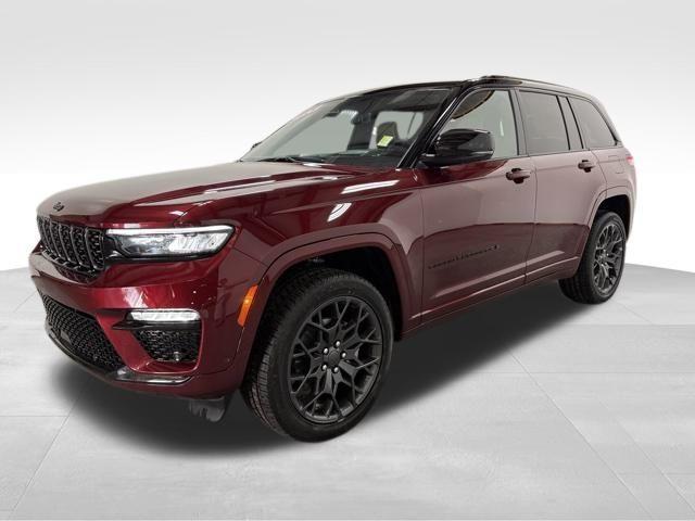 new 2025 Jeep Grand Cherokee car, priced at $68,374