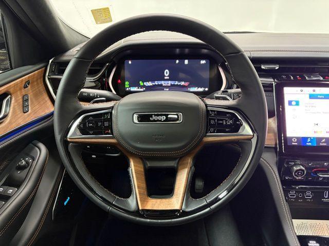 new 2025 Jeep Grand Cherokee car, priced at $68,374