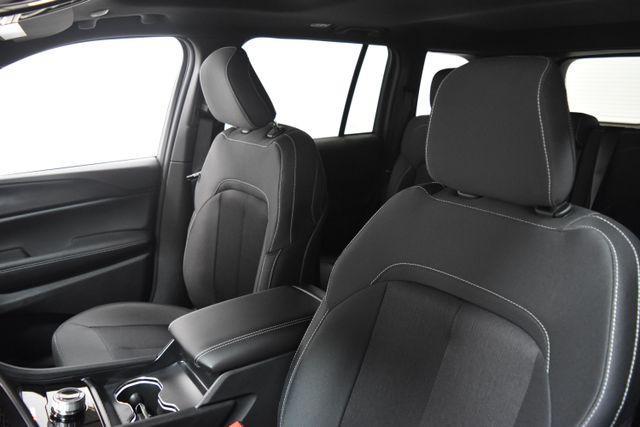 new 2025 Jeep Grand Cherokee car, priced at $41,318