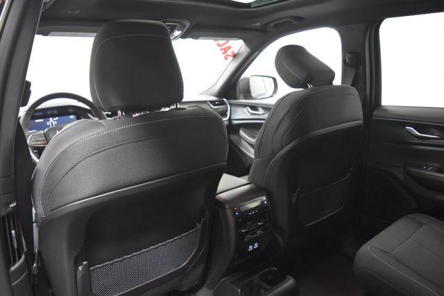 new 2025 Jeep Grand Cherokee L car, priced at $42,965