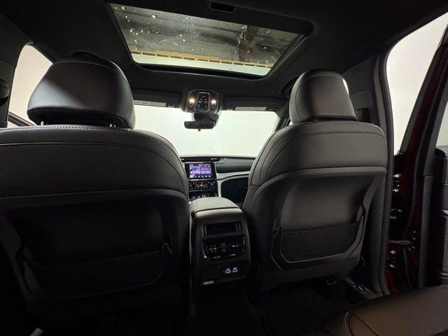 new 2025 Jeep Grand Cherokee car, priced at $46,064
