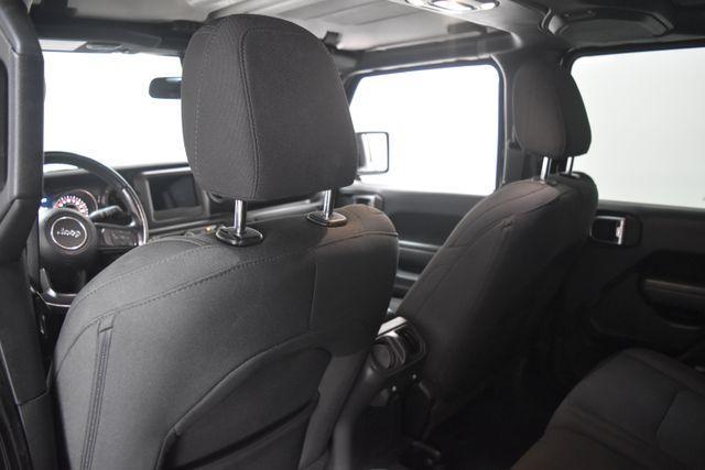 used 2022 Jeep Gladiator car, priced at $30,992