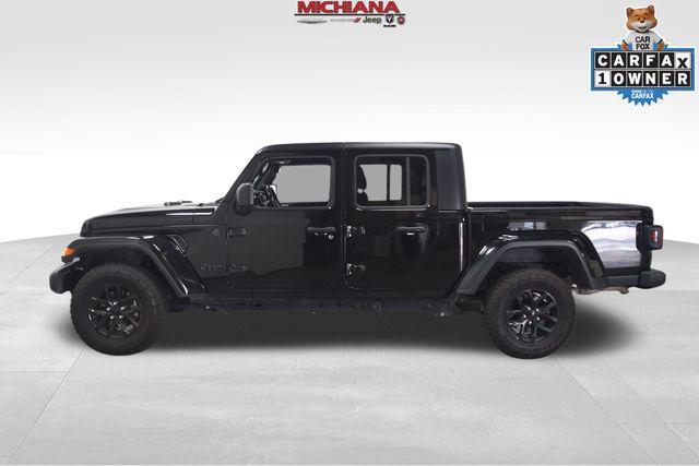 used 2022 Jeep Gladiator car, priced at $30,992