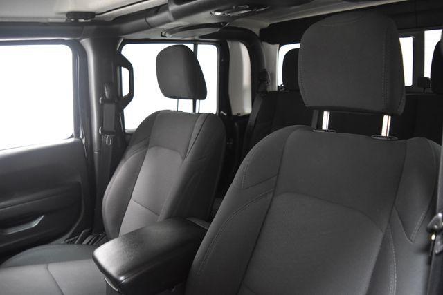 used 2022 Jeep Gladiator car, priced at $30,992