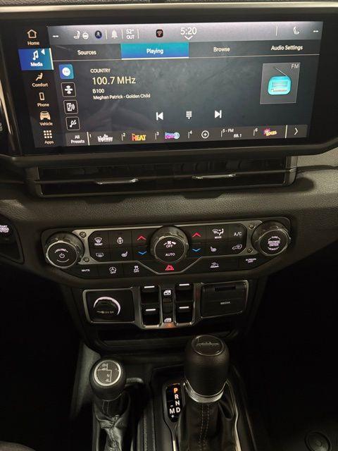 new 2026 Jeep Gladiator car, priced at $49,522