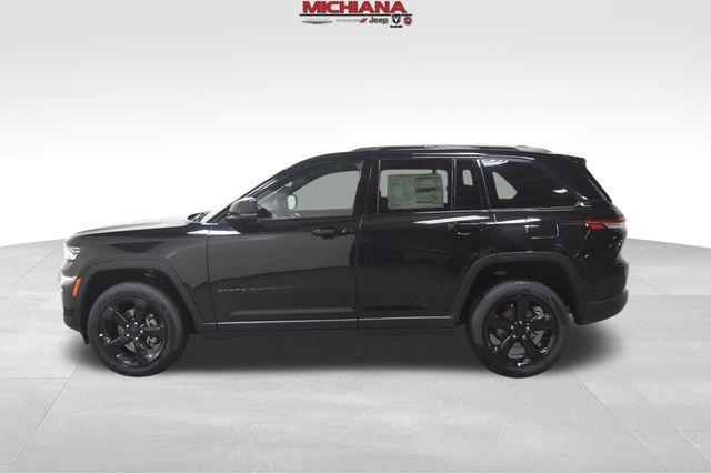 new 2025 Jeep Grand Cherokee car, priced at $45,415