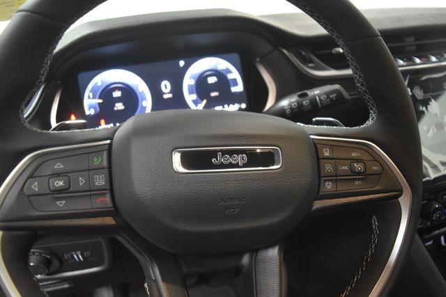 new 2025 Jeep Grand Cherokee car, priced at $45,415