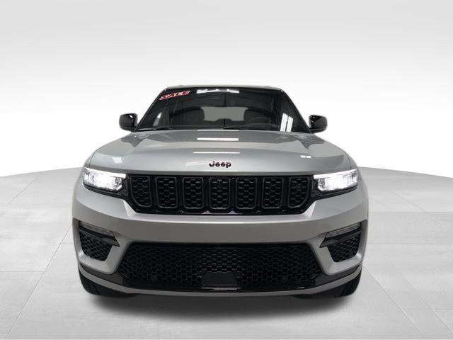 new 2025 Jeep Grand Cherokee car, priced at $68,374