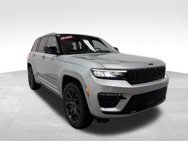 new 2025 Jeep Grand Cherokee car, priced at $68,374