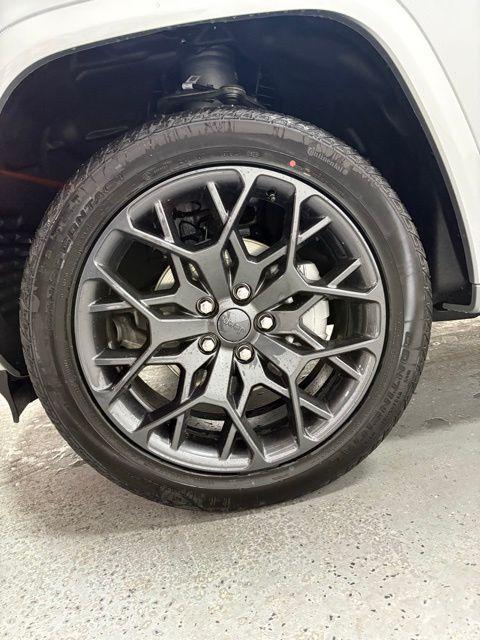 new 2025 Jeep Grand Cherokee car, priced at $68,374