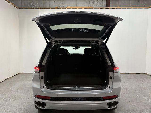 new 2025 Jeep Grand Cherokee car, priced at $68,374