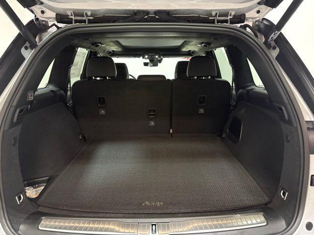 new 2025 Jeep Grand Cherokee car, priced at $68,374