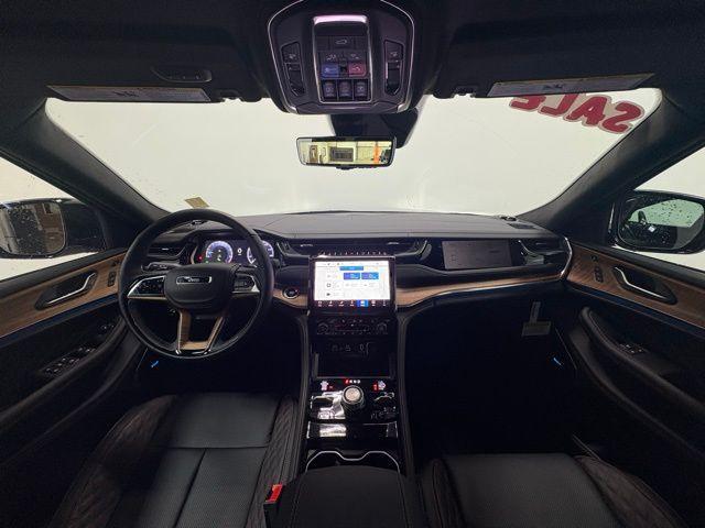 new 2025 Jeep Grand Cherokee car, priced at $68,374