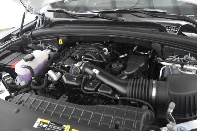 new 2025 Jeep Grand Cherokee car, priced at $49,923