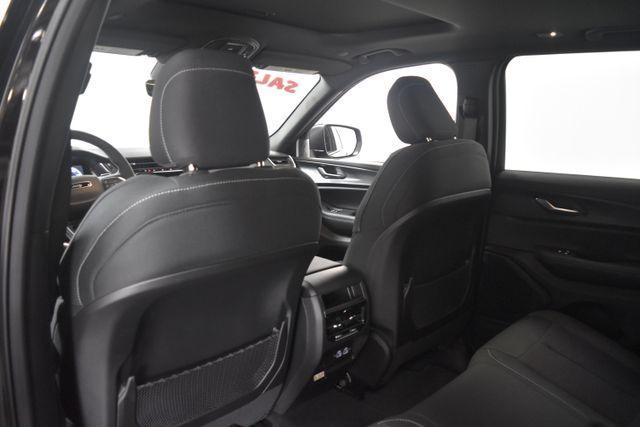 new 2025 Jeep Grand Cherokee car, priced at $41,318